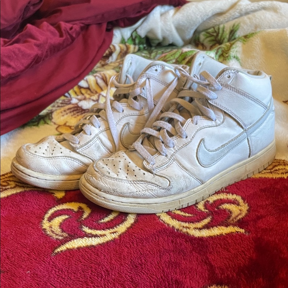 Nike Dunk High SP Pure Platinum…High-Top Sneakers